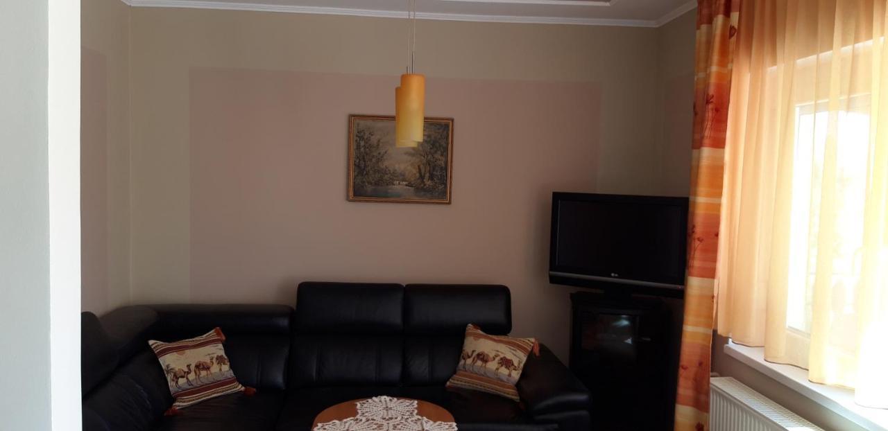 Ildi Apartman Gyenesdias Luaran gambar