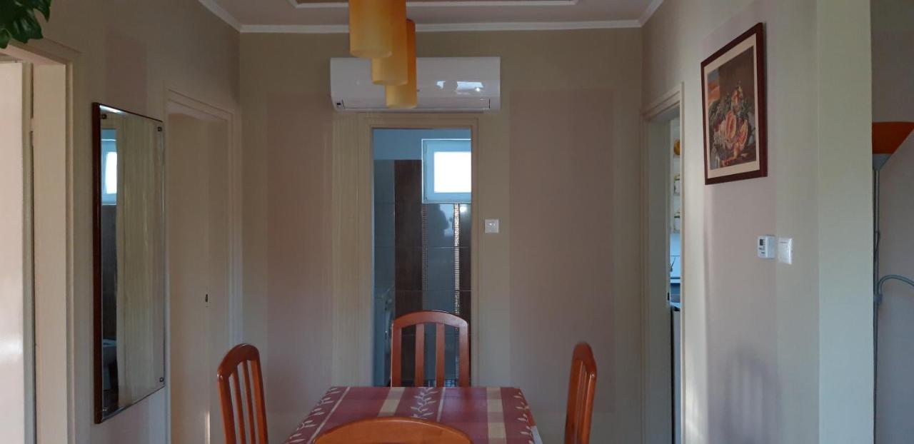 Ildi Apartman Gyenesdias Luaran gambar